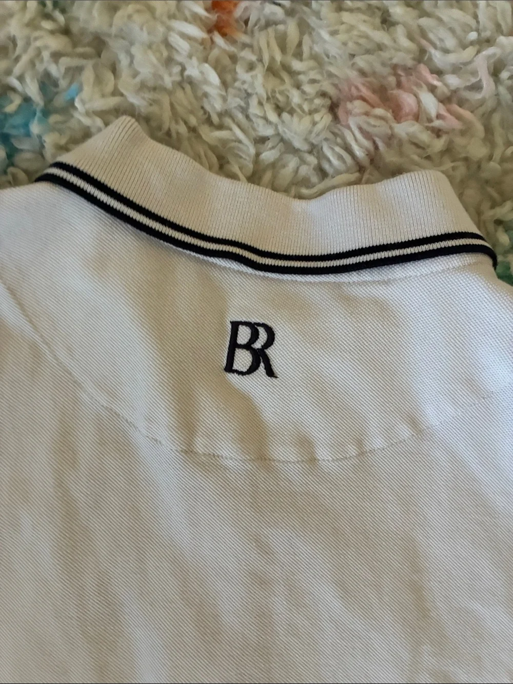Banana Republic White Short-Sleeve Button-Down Shirt with Black Trim